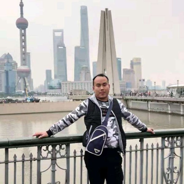 时前松的照片