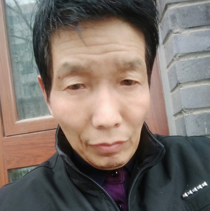 潇洒与初妆的照片