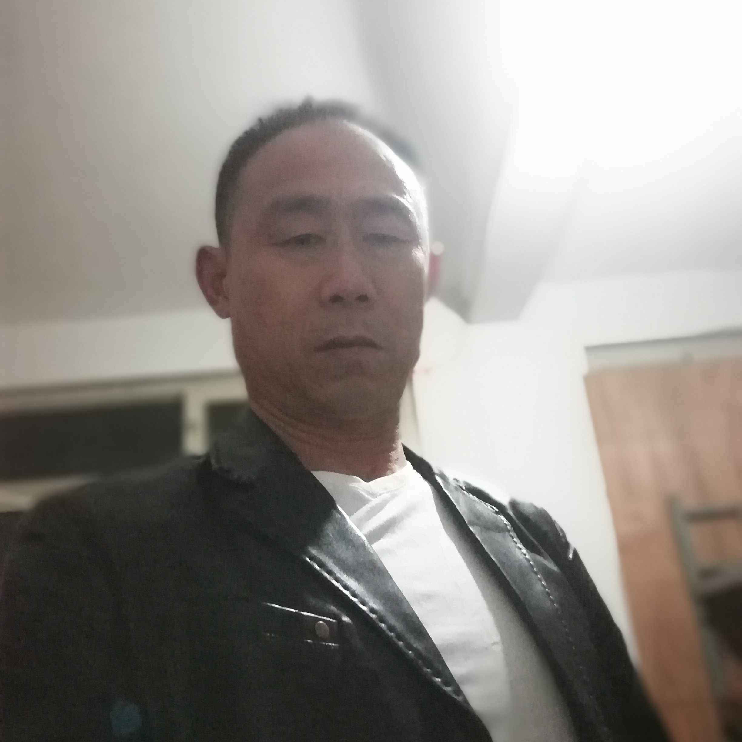 小兔子請干净的照片