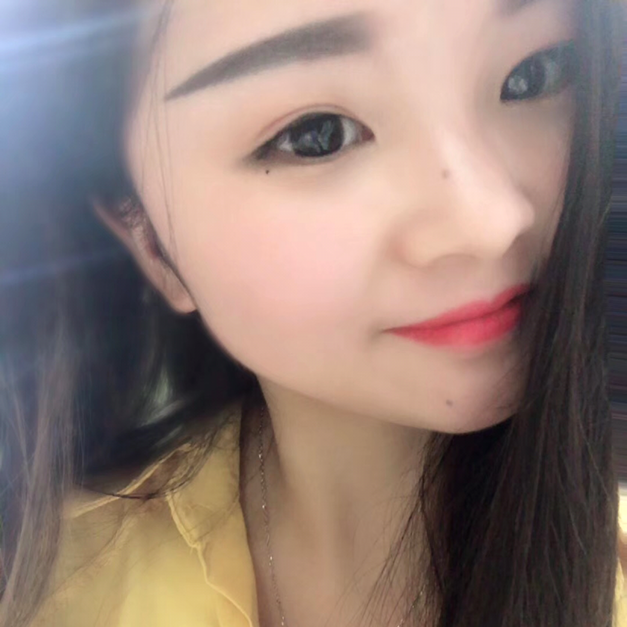 唇彩想人陪❤的照片