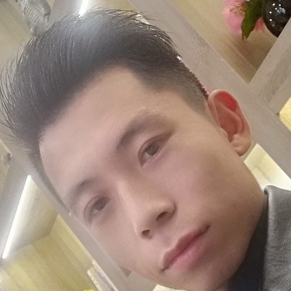 等待你输入的照片