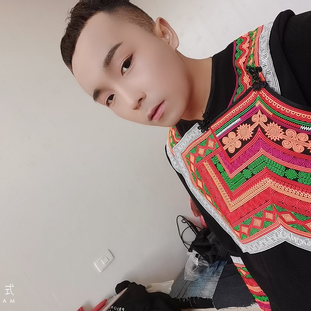 奇异果倾心勤劳的照片