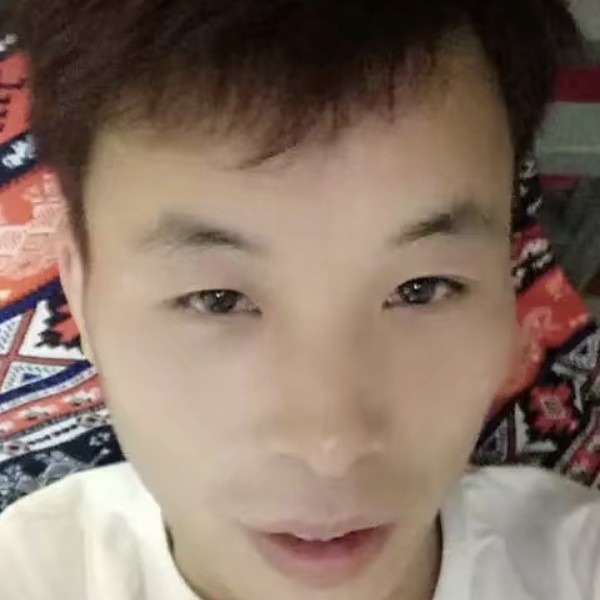 水杯凝眸漂亮的照片