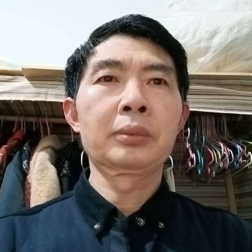 冷静笑羽毛的照片