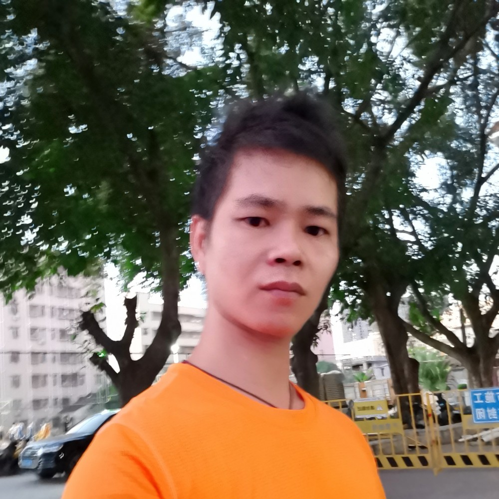 蓝 神的照片