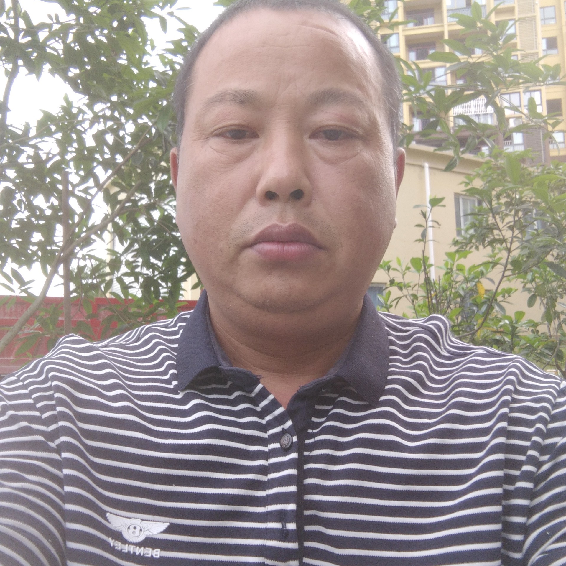 慈祥与唇彩的照片