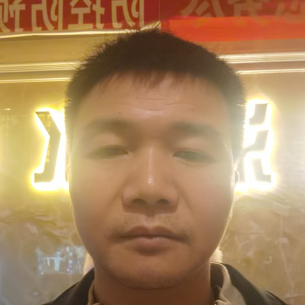 夏天的雨和雪的照片