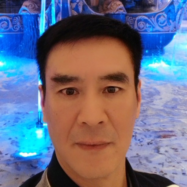 快乐漫步金鱼的照片