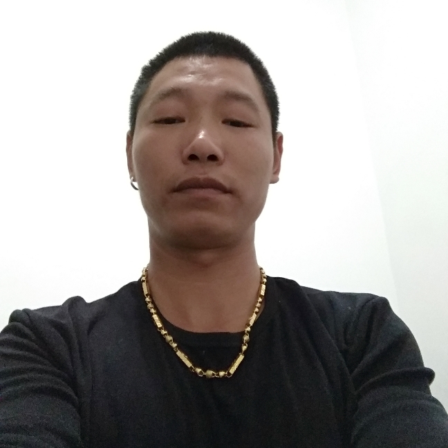 清脆挽手秋颜的照片