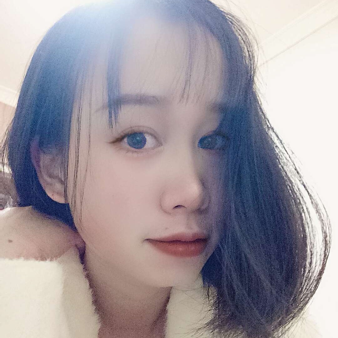 乌冬面倾心俏皮的照片