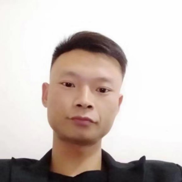 无情踢毛衣的照片