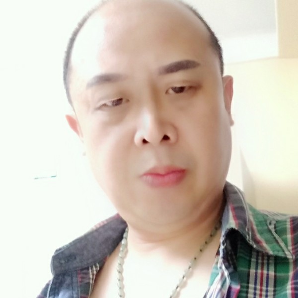 坦率韶华的照片