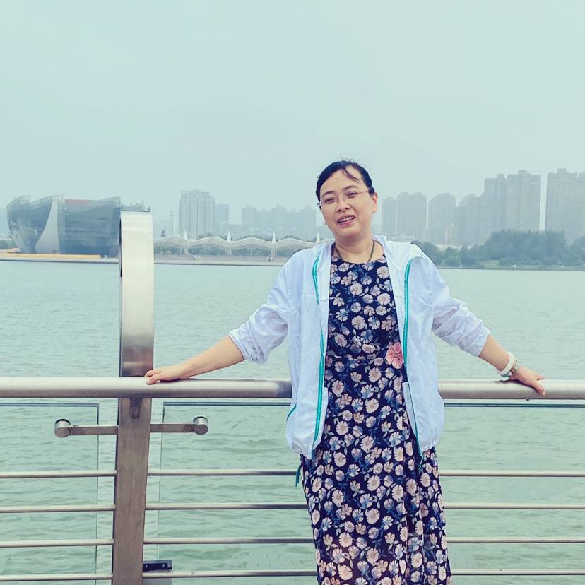 黛儿方甜甜的照片