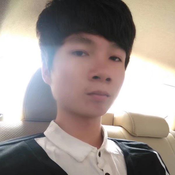 粗犷相许小猫咪的照片