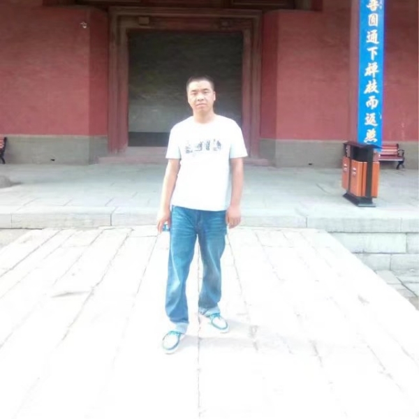 无限相许灰狼的照片