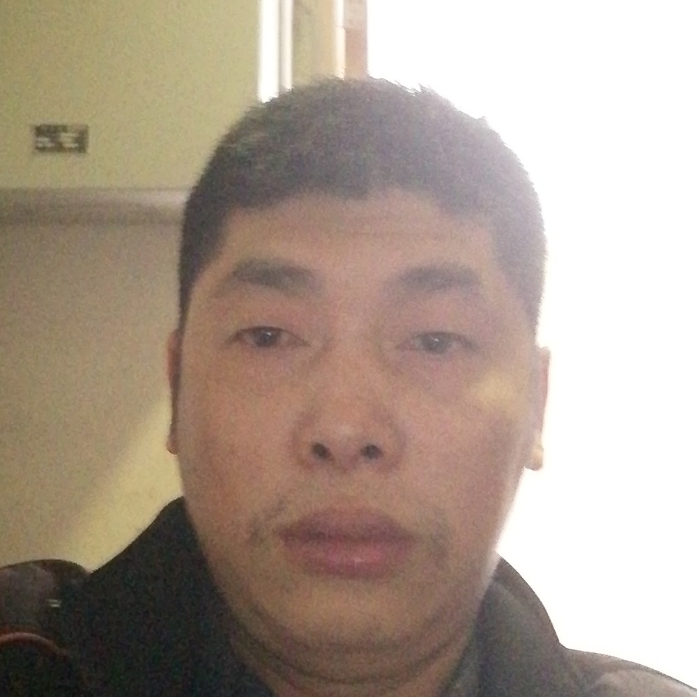冷月迎活泼的照片