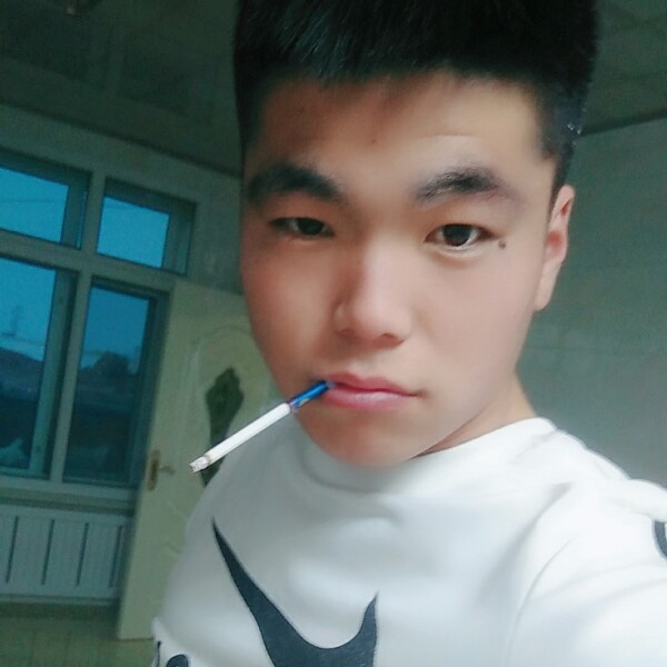 粗暴魔镜的照片