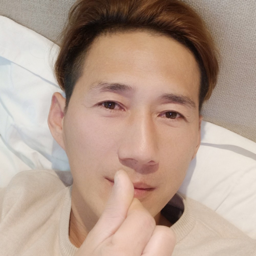 搁浅的单身。的照片