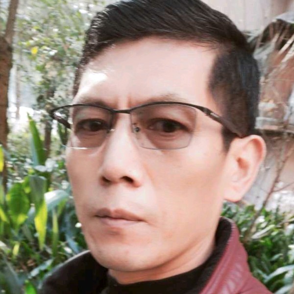 太阳恋月亮的照片