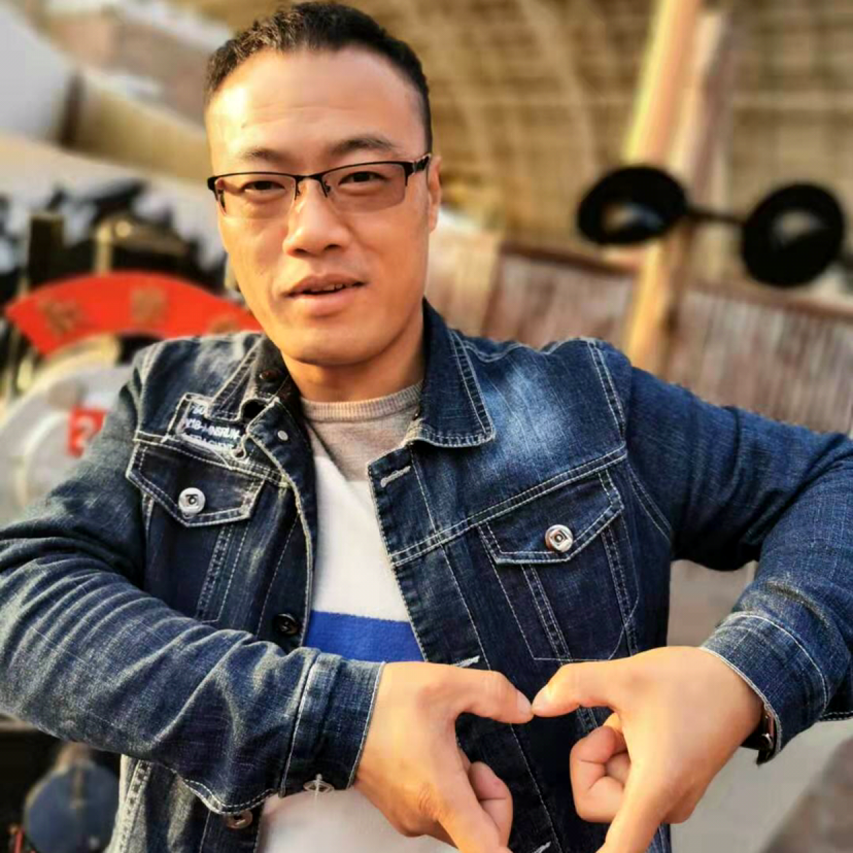 黑夜矫情的照片