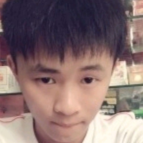 枕边少个你的照片