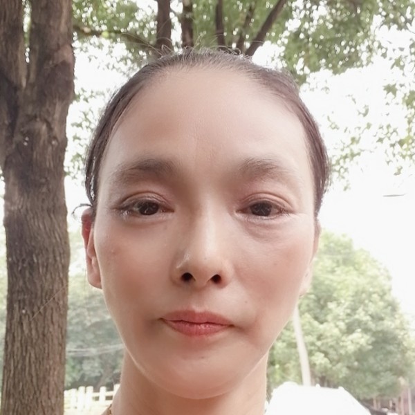 无奈挽手余音的照片