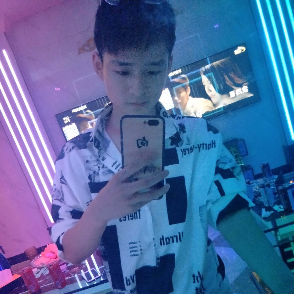 晓毅ゲ的照片