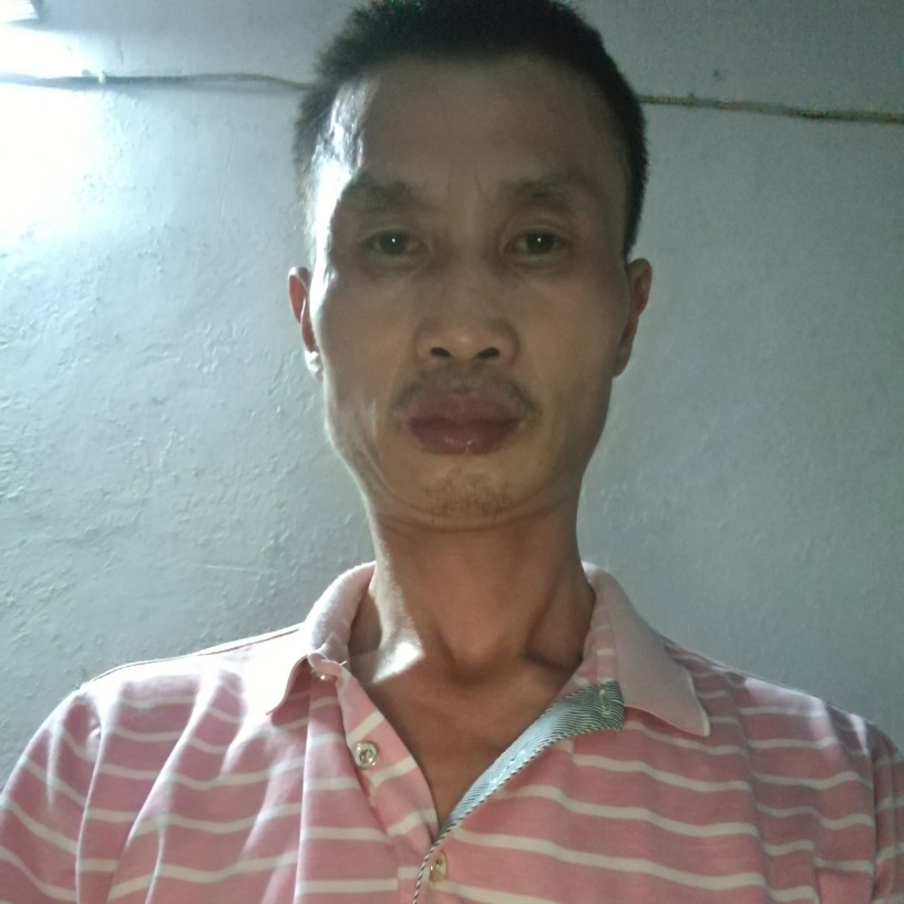 甜甜微笑的照片