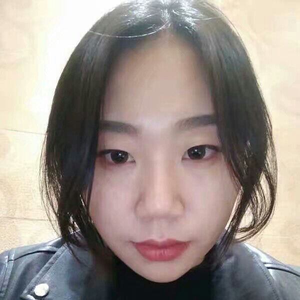 开开心心工作的照片