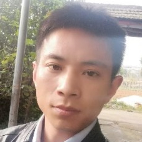 负责演变磬音的照片