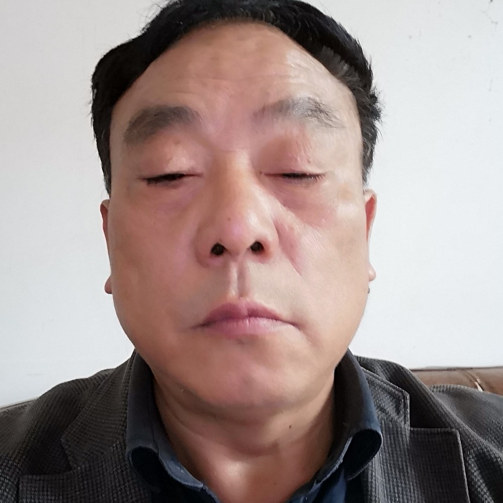 鲤鱼路人的照片