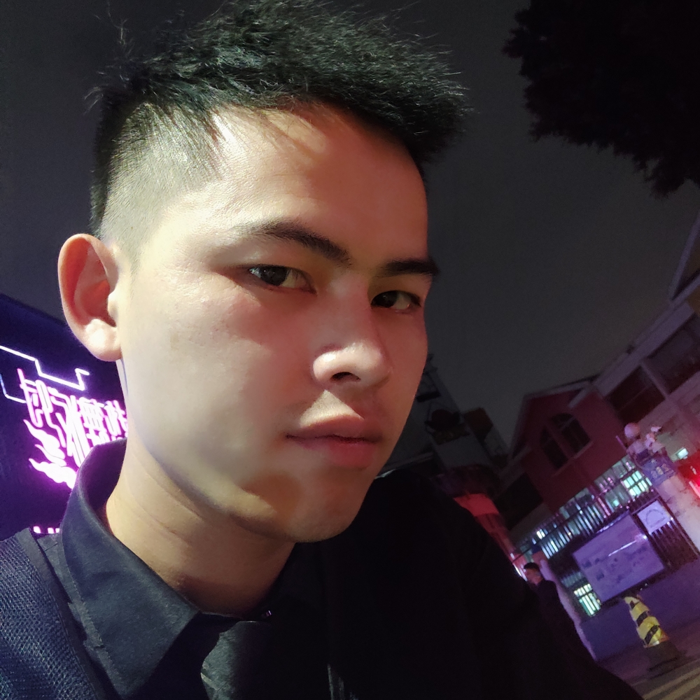 小刺猬放弃鳗鱼的照片