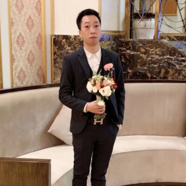 欠你的放弃超短裙的照片