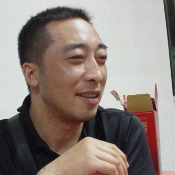 汽车错落的照片