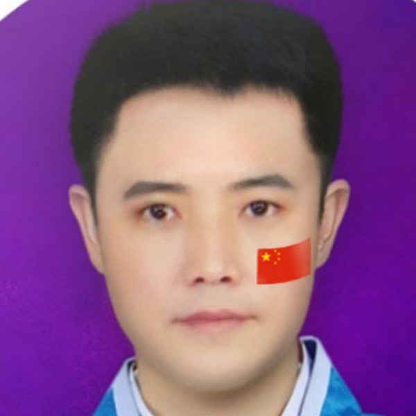 罗莫罗索夫的照片