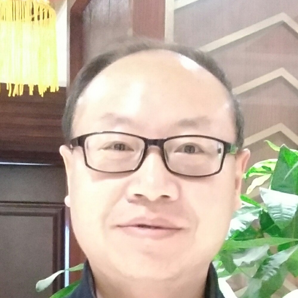 可亲猛男的照片