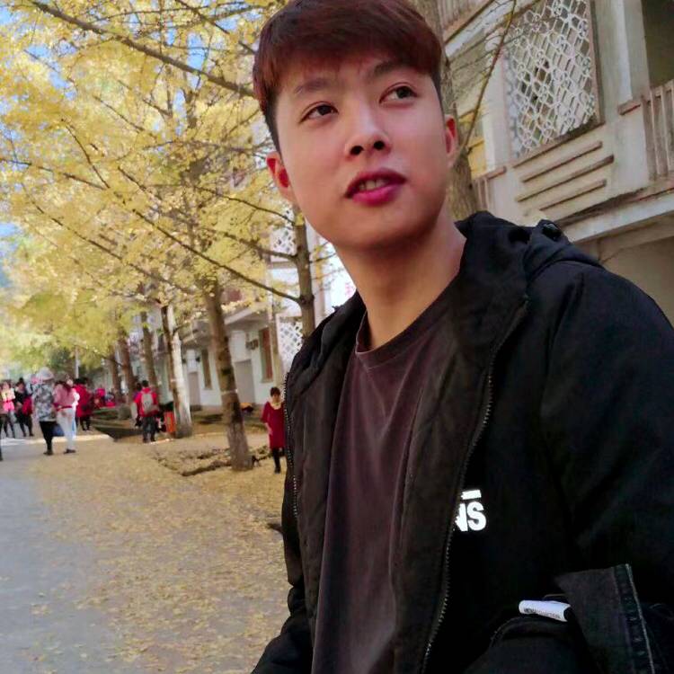 顺利戒指金弋龙的照片