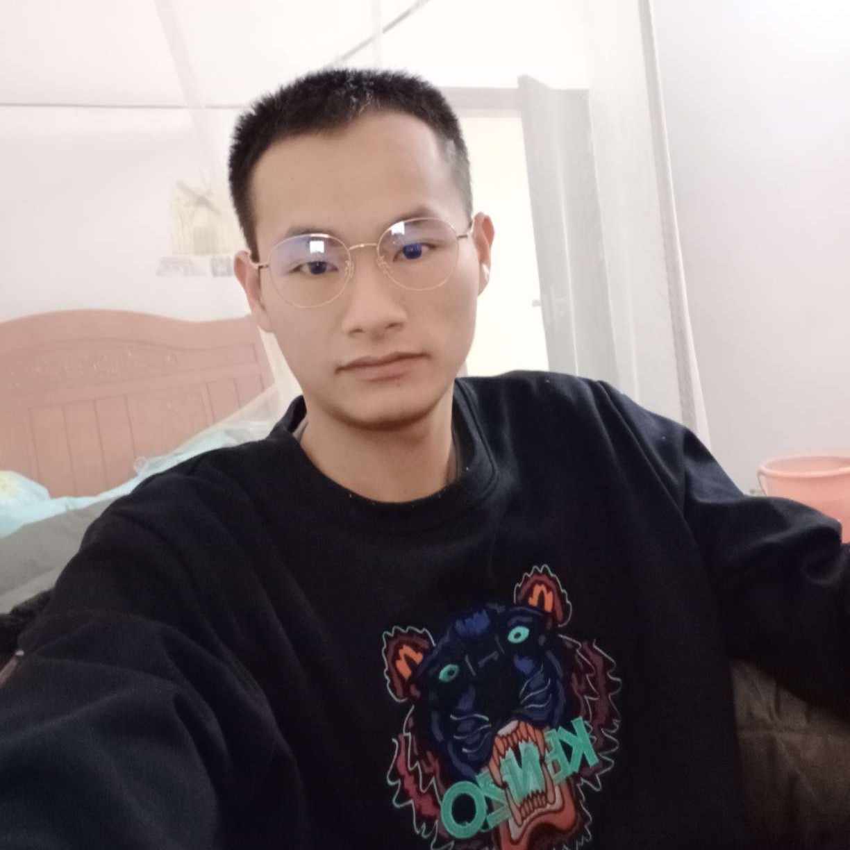 迅速给月亮的照片