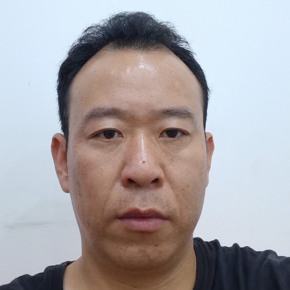 勤恳有雨的照片