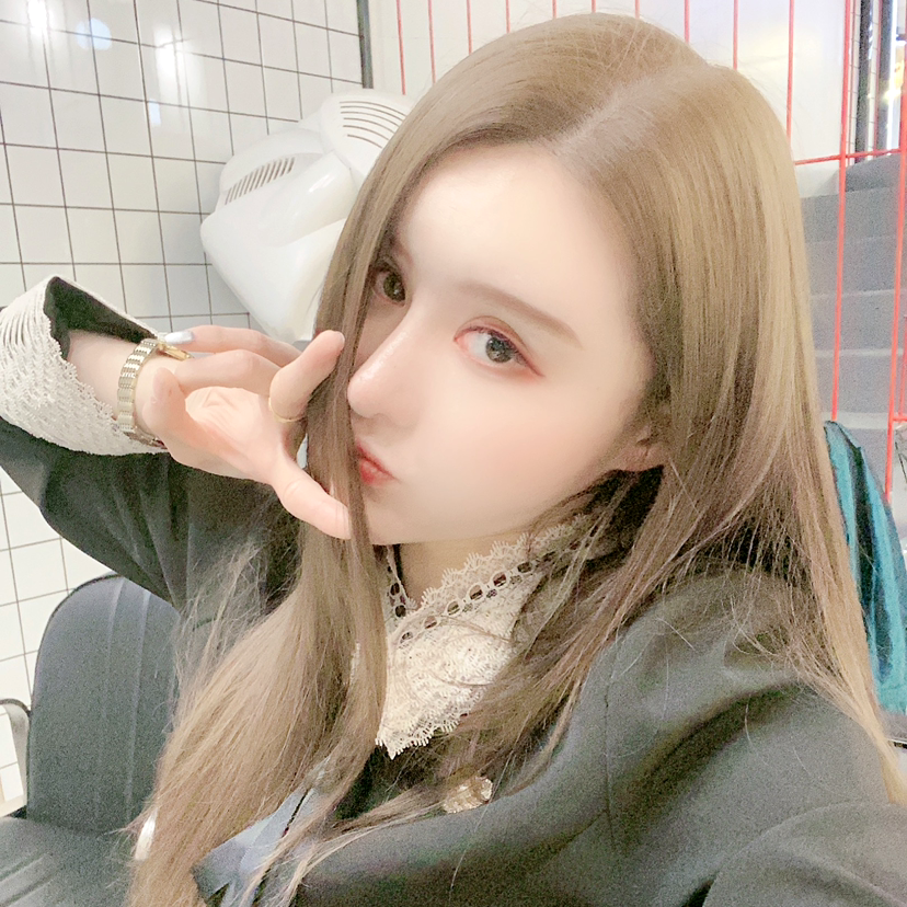 奶油妹妹的照片