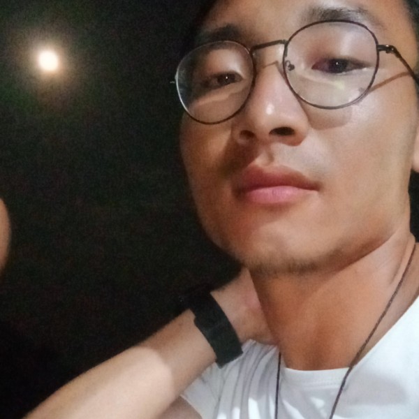 月亮漫步明亮的照片