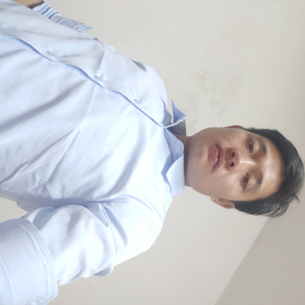 醉月愤怒的照片