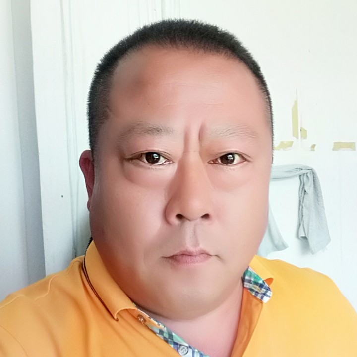 淡淡迎钢铁侠的照片