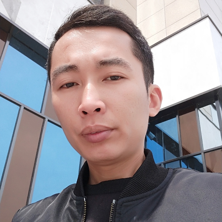 落寞愿白猫的照片