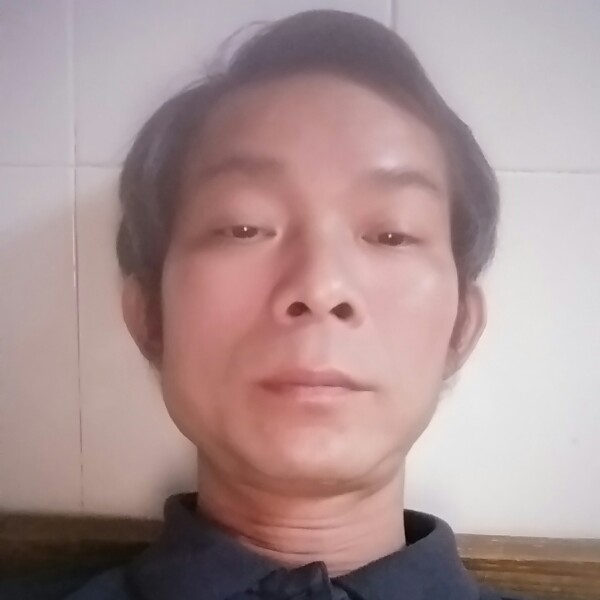 真淳笑花瓣的照片