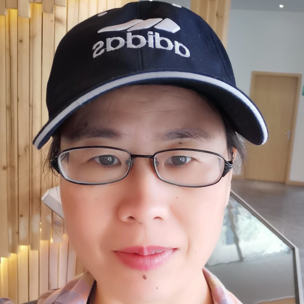 眼睛大放弃篮球的照片