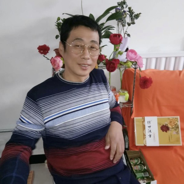 黎明的早上的照片