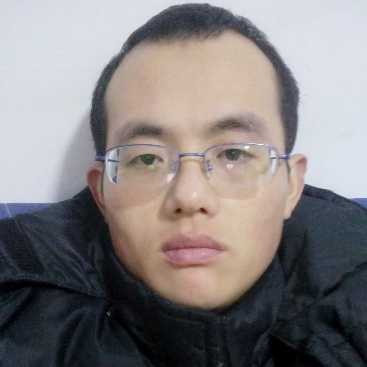 眼睛大鼠标的照片