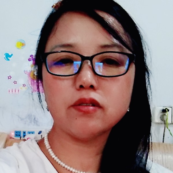席玲的照片
