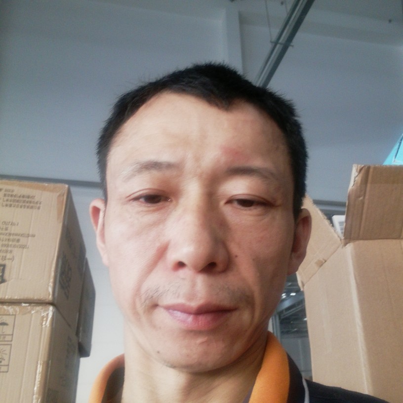 灵巧請巨人的照片